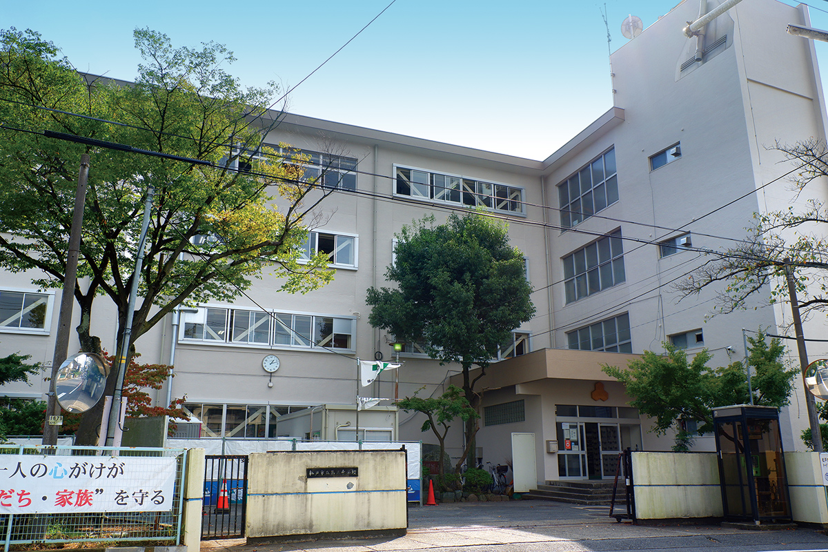 松戸市立第三中学校 松戸市立第三中学校