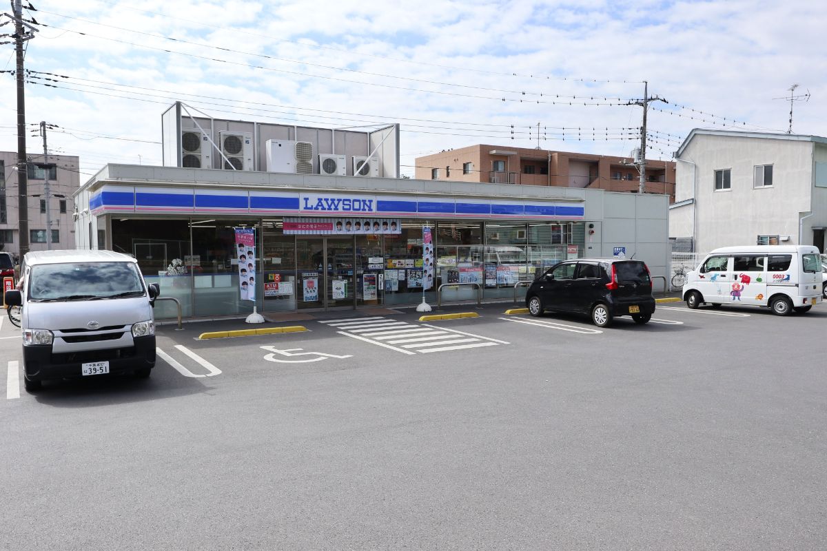 ローソン　我孫子泉店