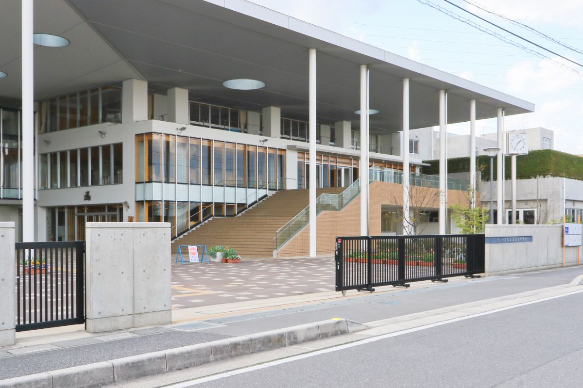 美園南中学校/徒歩6分 美園南中学校/徒歩6分