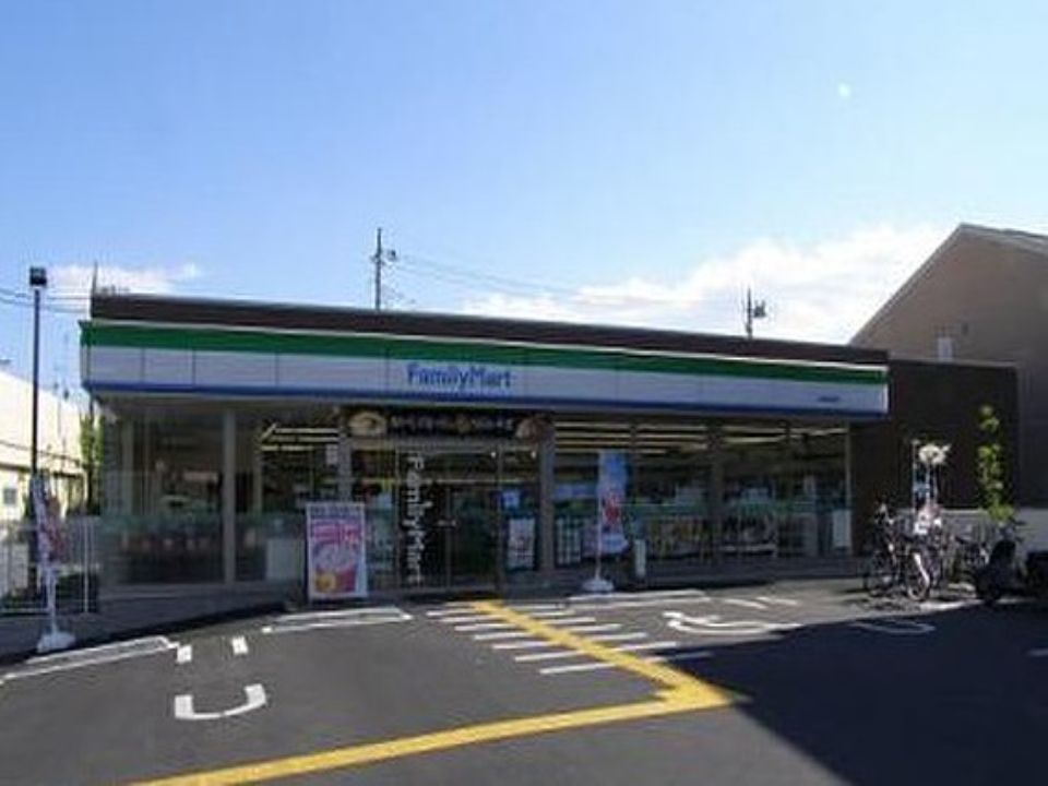 ファミリーマート川口前川店