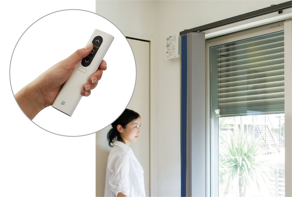 リモコン電動シャッター（1F引違い窓）【YKKAP】