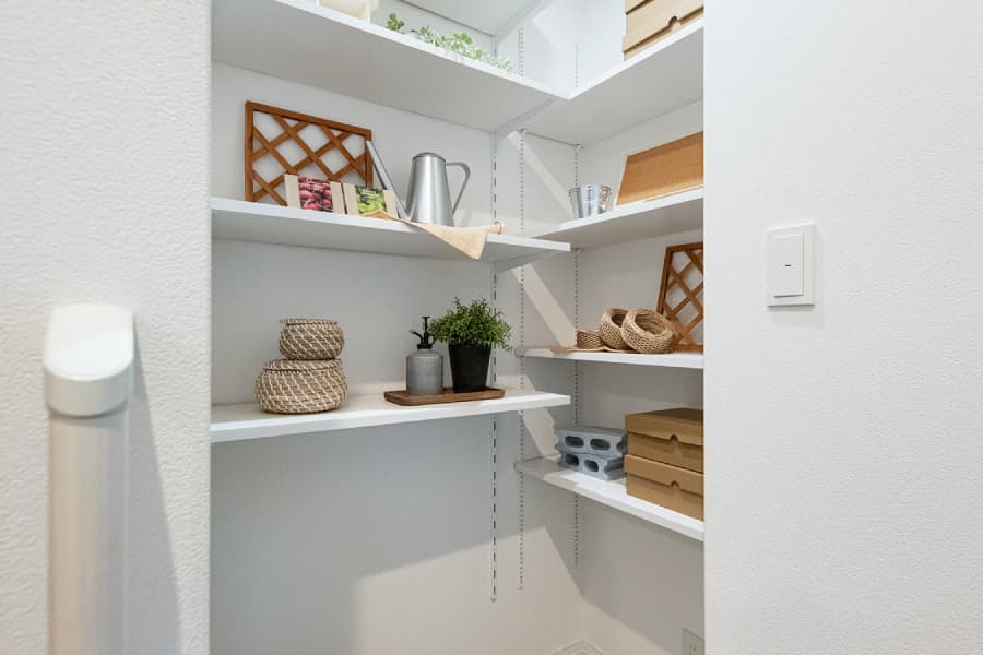 【土間収納】 【土間収納】