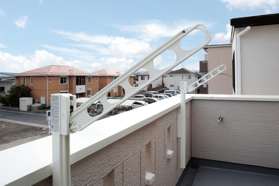 【バルコニー可動式竿掛け】 【バルコニー可動式竿掛け】