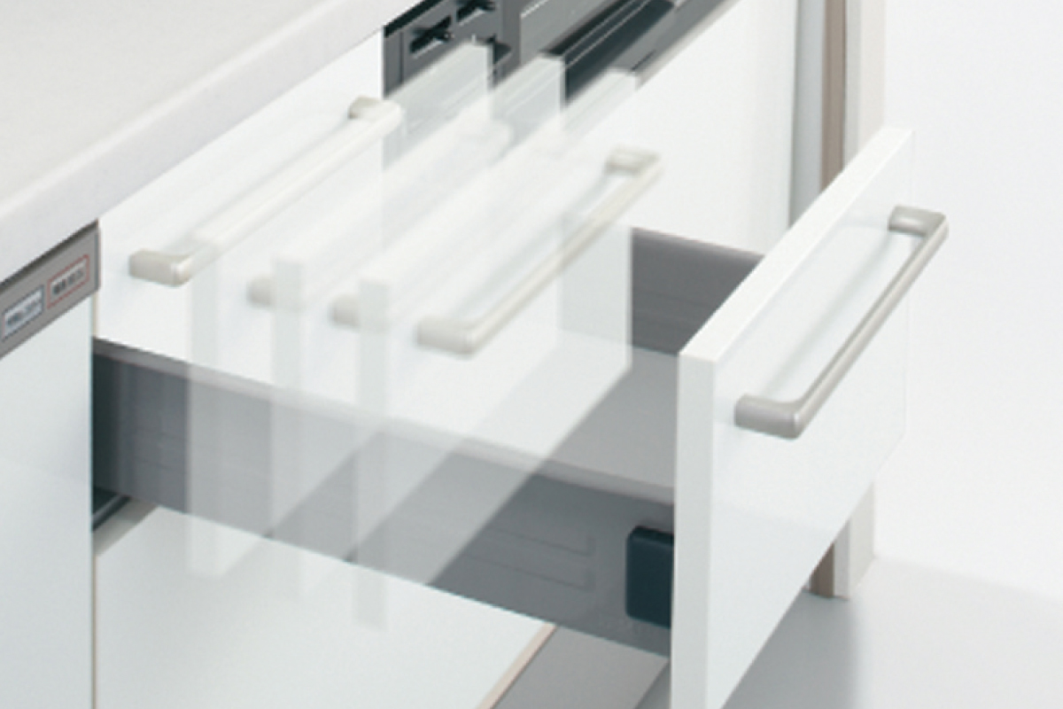 【ブルモーション】 【ブルモーション】