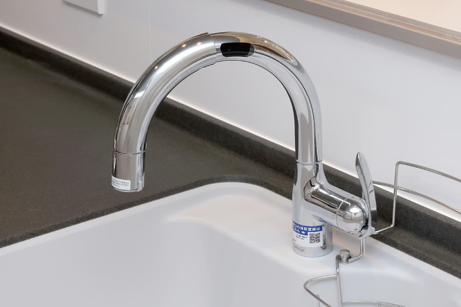 【タッチレス 蛇口一体型浄水器 LC】