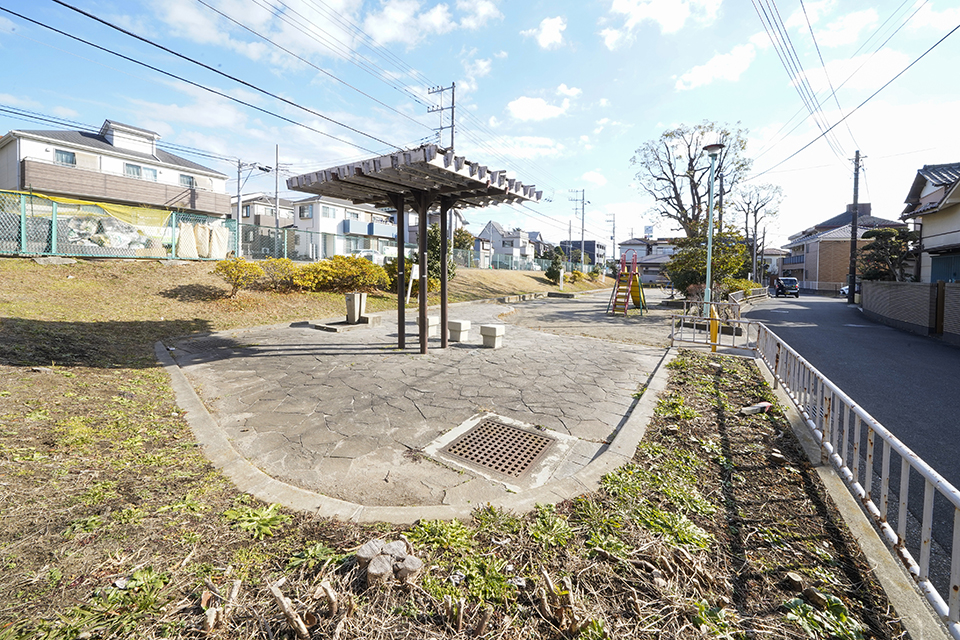 東中山1丁目公園