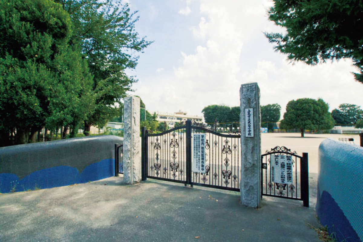 大石北小学校（北門）