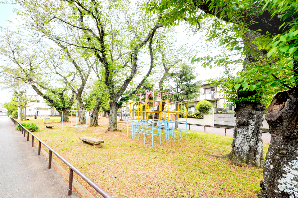 国府台児童公園