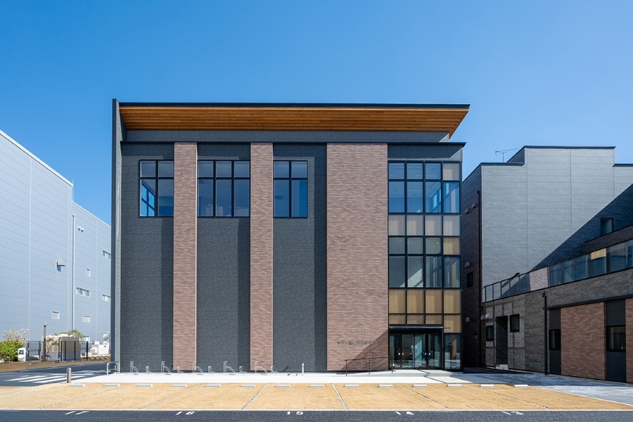 【ウッドラボ(研究棟)】 【ウッドラボ(研究棟)】