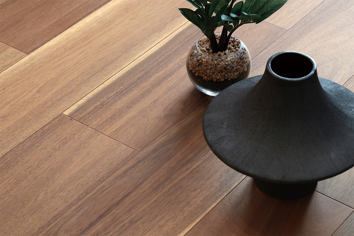 【突板フロア 銘樹モクトーン】