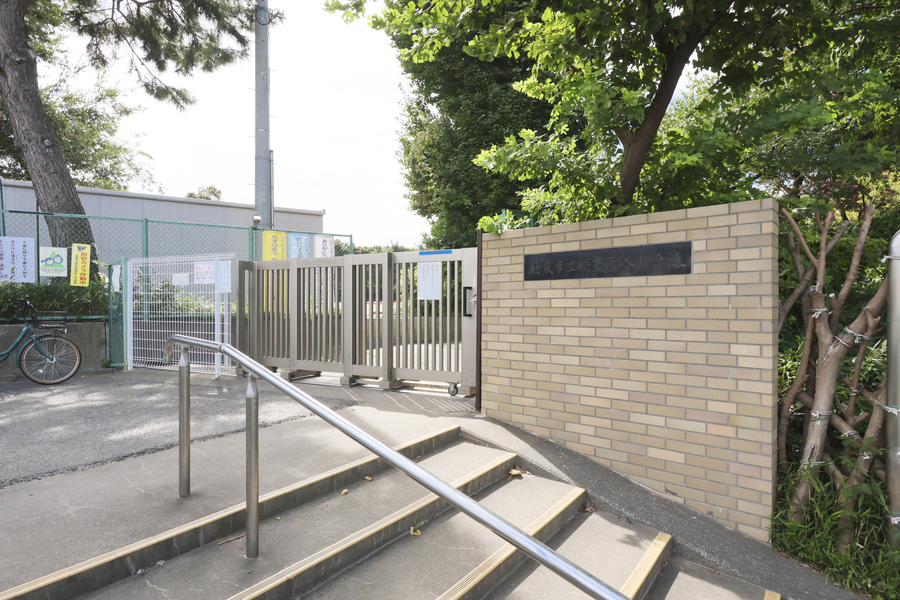 朝霞第八小学校