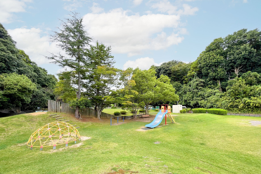 コミュニティ第1児童公園(木馬公園)