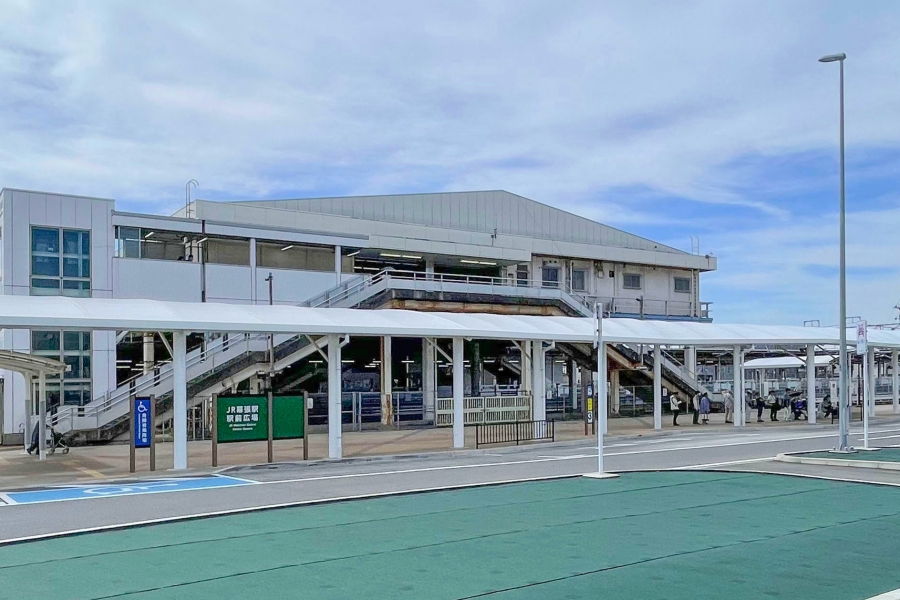 JR総武線・中央線「幕張」駅