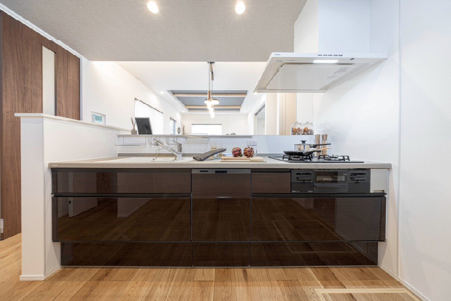 【HOUSE5/ワイドオープンキッチン】