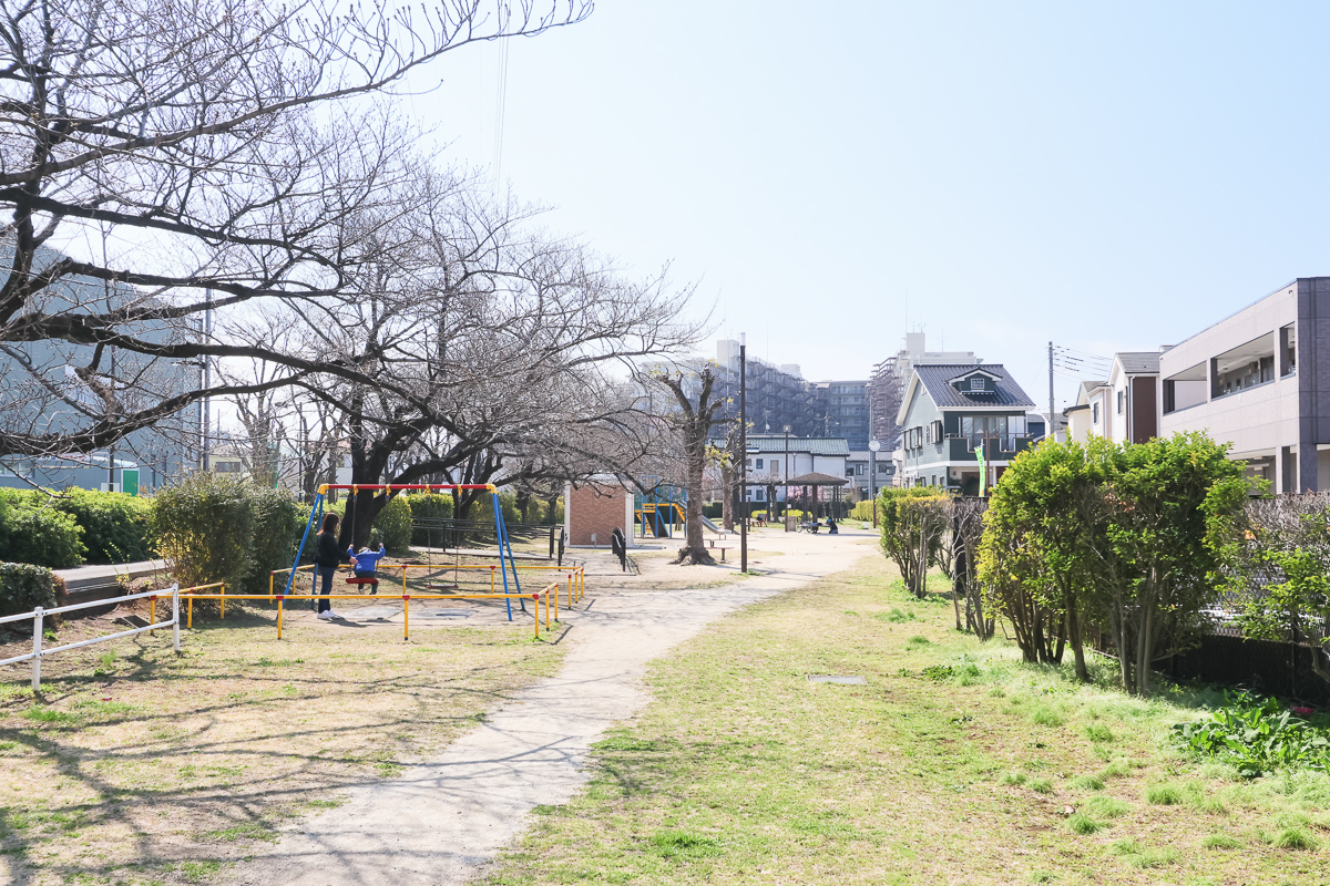 花栗クローバー公園 花栗クローバー公園