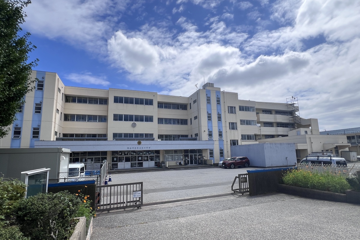 流山北小学校/徒歩4分 流山北小学校/徒歩4分