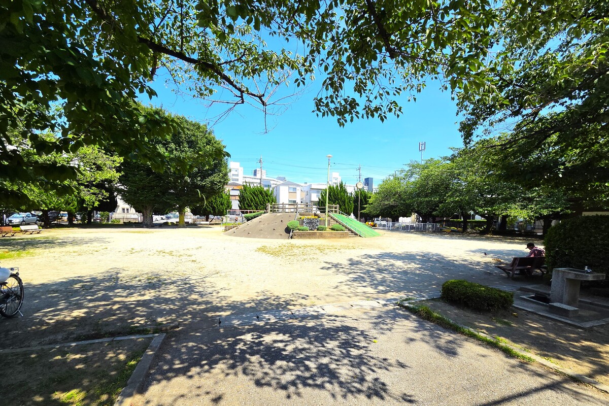 芝富士一丁目公園 芝富士一丁目公園