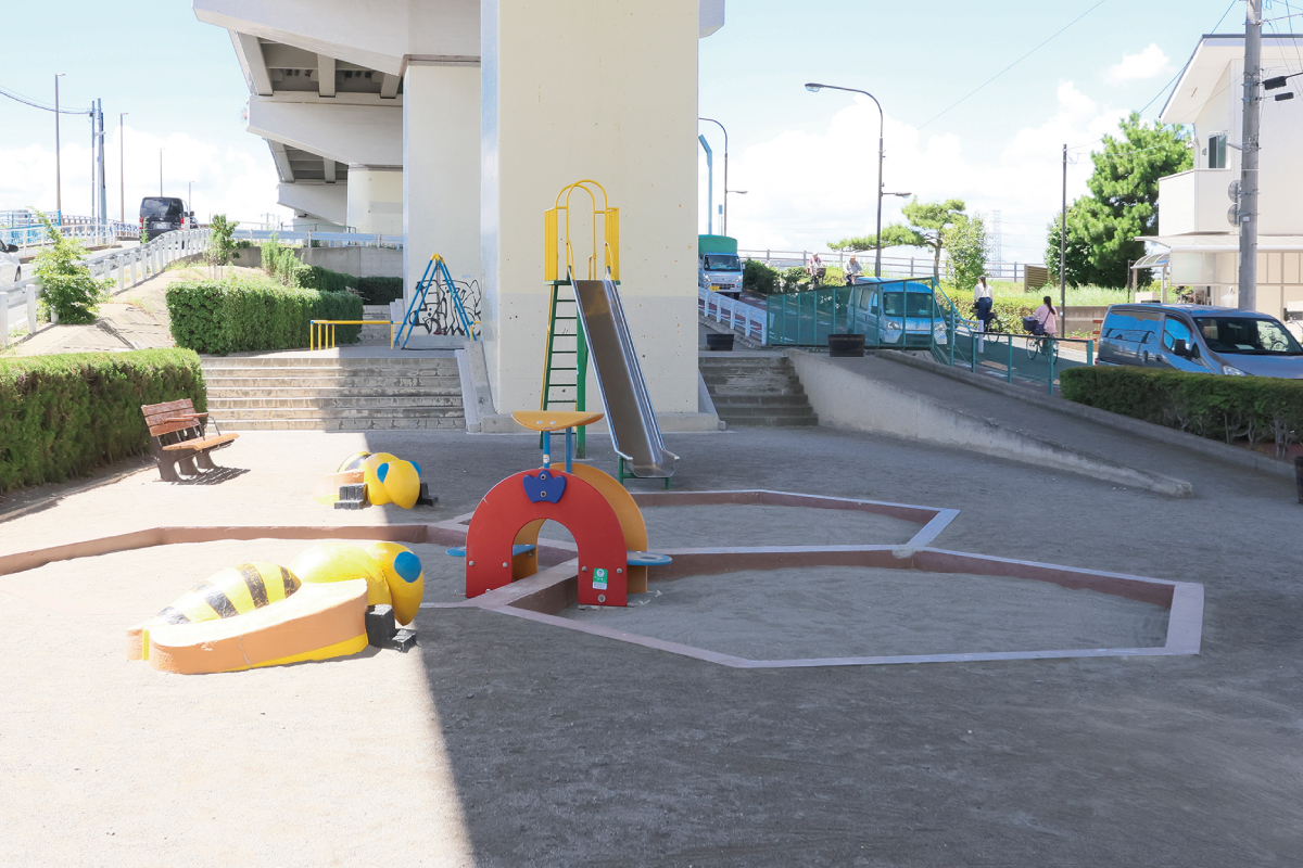 みつばち児童遊園 みつばち児童遊園